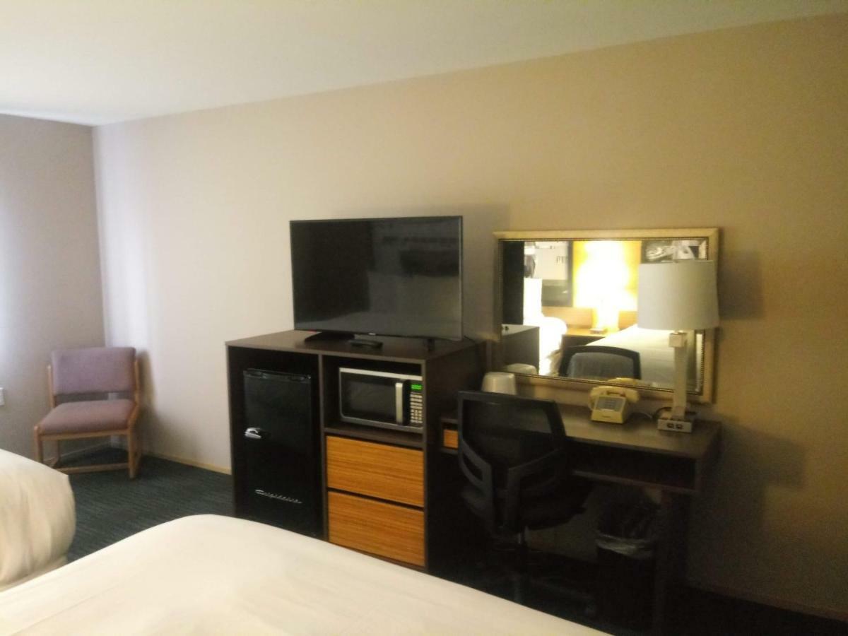 Super 8 By Wyndham Lynnwood Motel Exterior foto